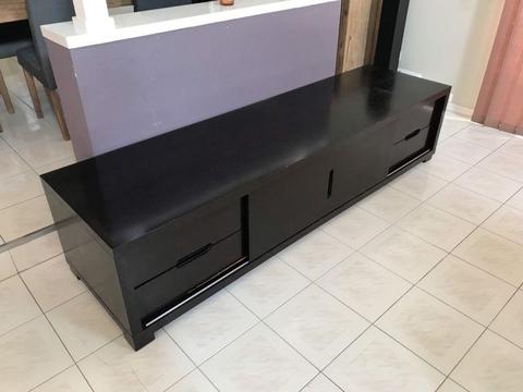 Tv Cabinet with internal storage