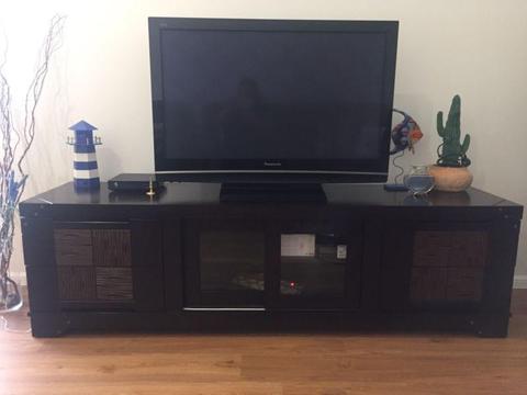 Wanted: Entertainment Unit