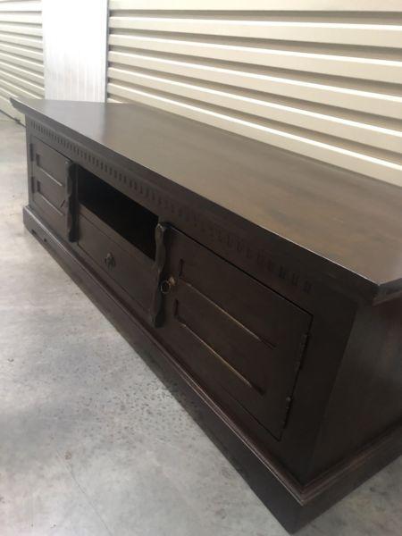Tv entertainment unit with Free delivery SOLD
