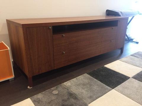 Superb timber style entertainment unit