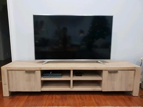 Entertainment unit - Focus on Furniture