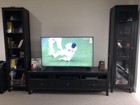 TV unit and display cabinet set