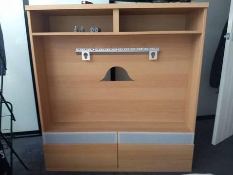 TV cabinet with adjustable mounting bracket suits up to 50 inches
