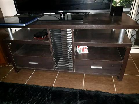 Tv stand for quick response