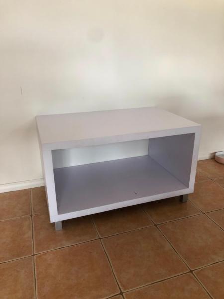 White TV stand cabinet