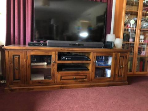 Solid wood spacious TV unit