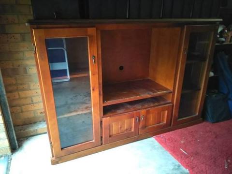 TV Cabinet and storage unit in good condition