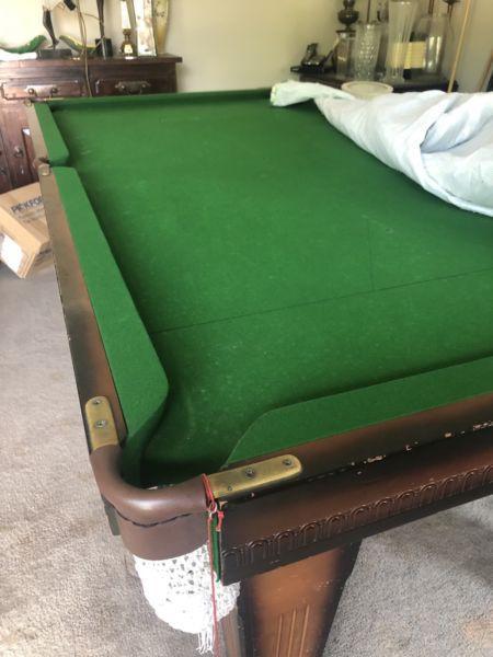 Billiard Table (7.5 x 3.1) with accessories