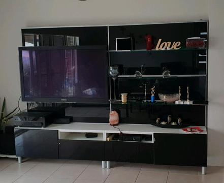 TV Cabinet with shelves and tv bracket
