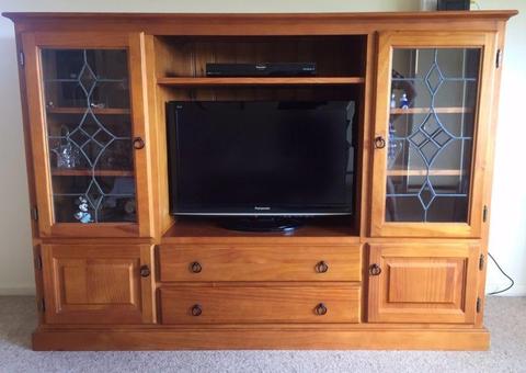 TV and display cabinet