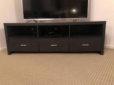 TV Unit with 3 drawers
