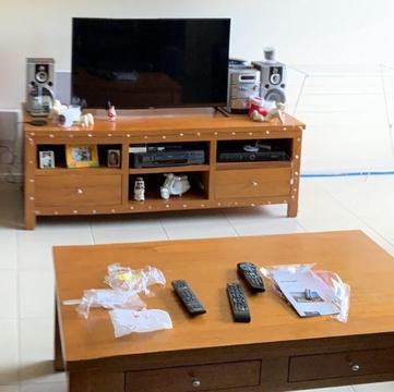 Living room furniture and entertainment package
