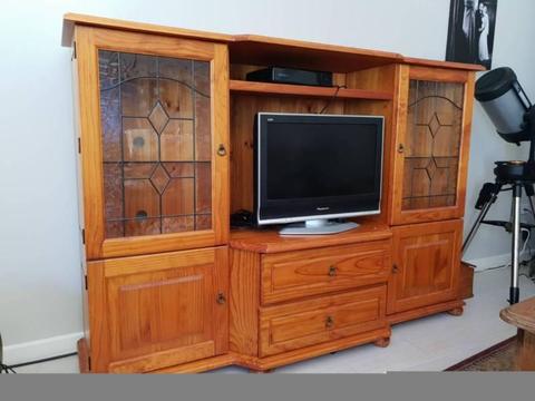 TV Cabinet in great condition