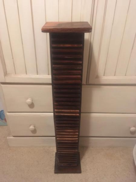 Solid wood CD rack holds 38 in excellent condition