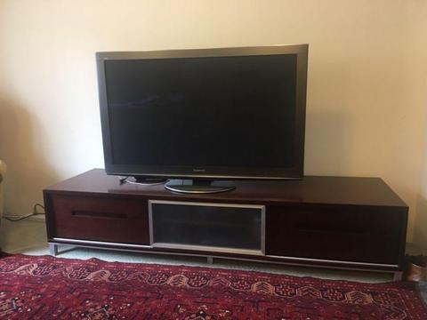Lower entertainment unit TV unit Cabinet (2 meters)