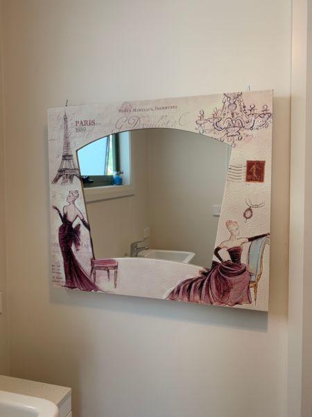 Girl's French-style Mirror