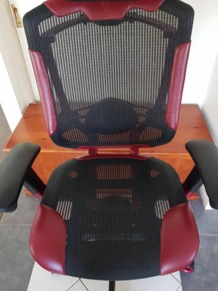 Vertagear Gaming Triigger Line 350 Special Red Paint Edition