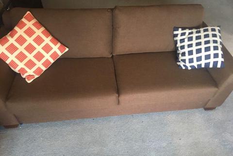 Modern Sofa in excellent condition