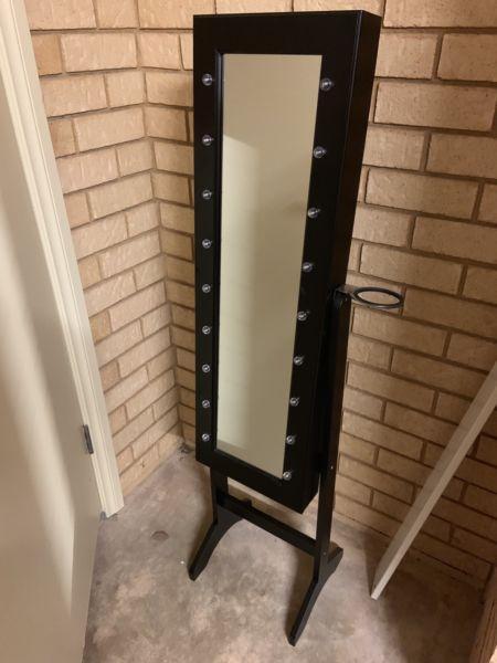 Jewelry stand and make up mirror