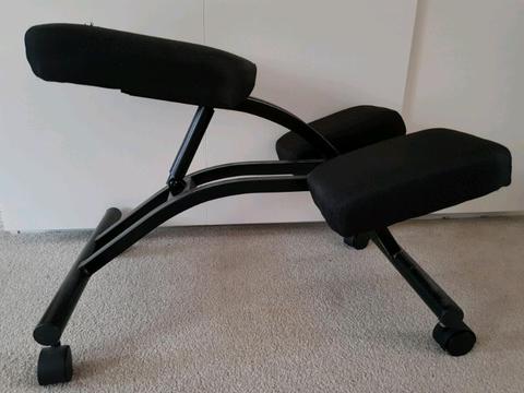 Knee chair