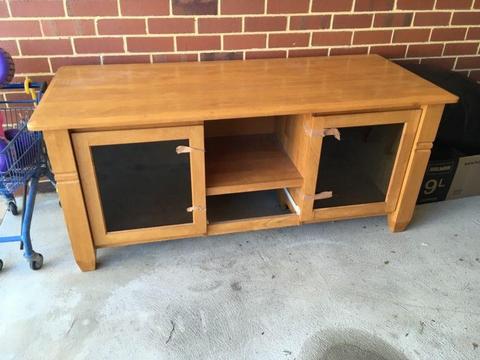 Solid tv cabinet