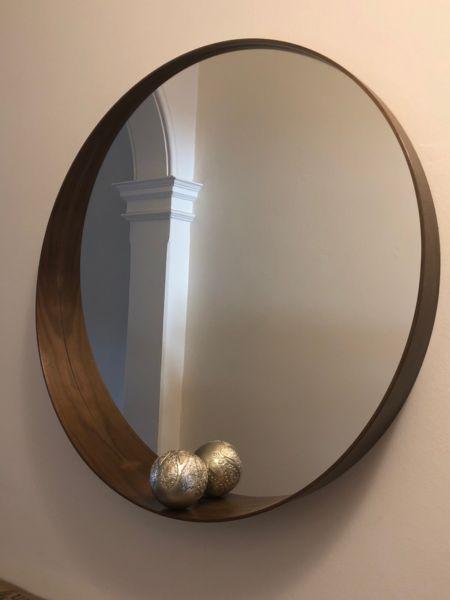 Decorative hallway / bathroom mirror with bottom edge