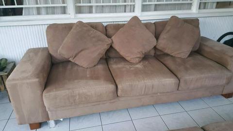 Sofa/ lounge good condition