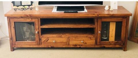 Matching Coffee Table and TV Cabinet