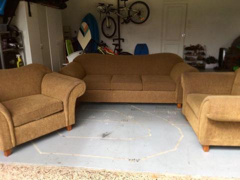 3 seater and 2 x One seater lounge suite