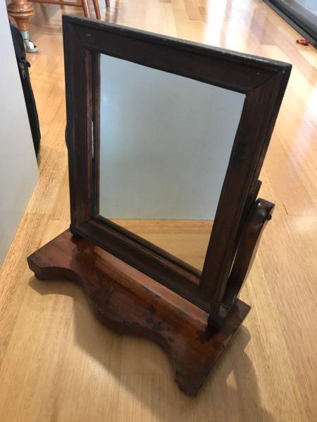 Mirror on stand