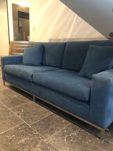 3 Seater Blue Couch - Excellent condition