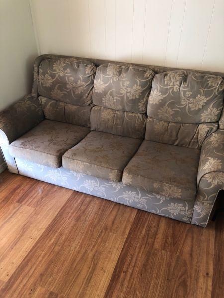Free sofa bed/couch