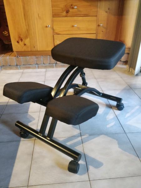 Officeworks kneeling chair (brand new condition) 60% off