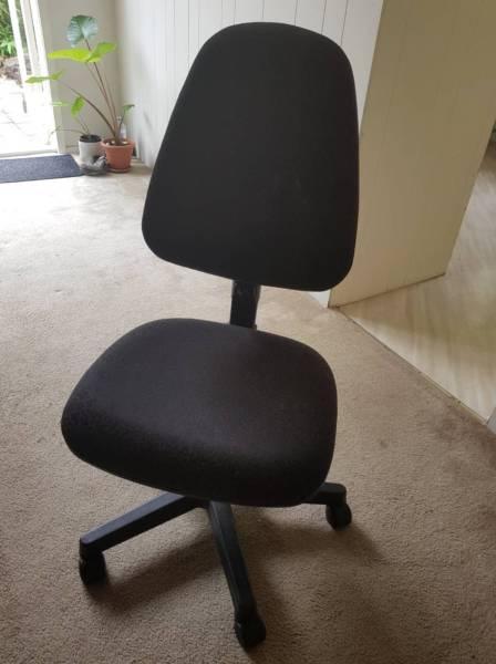 Desk chair / Office chair