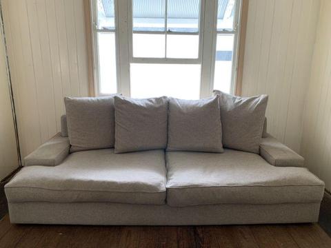 3.5 Seater Lounge Sofa / Matt Blatt
