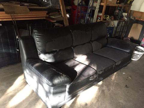 Comfy couches 2&3 seater