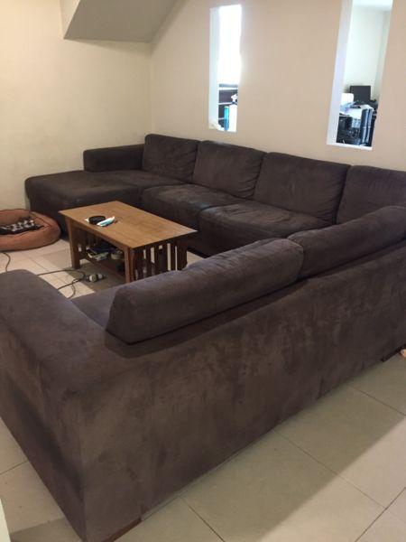Hugh 11ft x 9ft Italian L shape couch