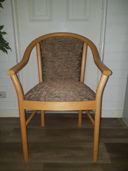 Office Chairs (6) in very good condition