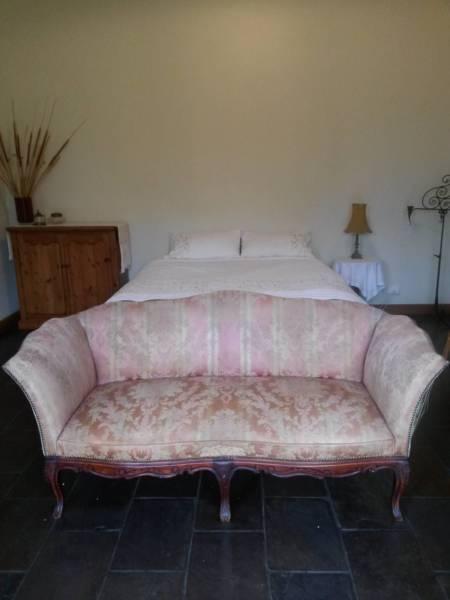 Vintage colonial three seater lounge perfect for wedding decor