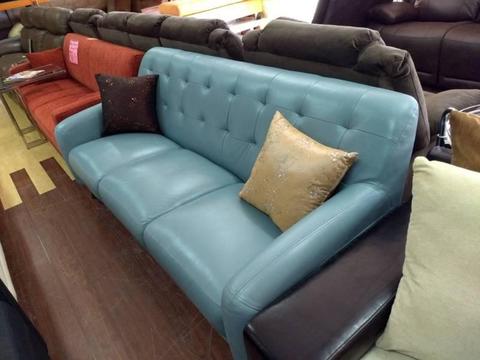 This is a great Brand new 3 seater leather couch. Pick it up for