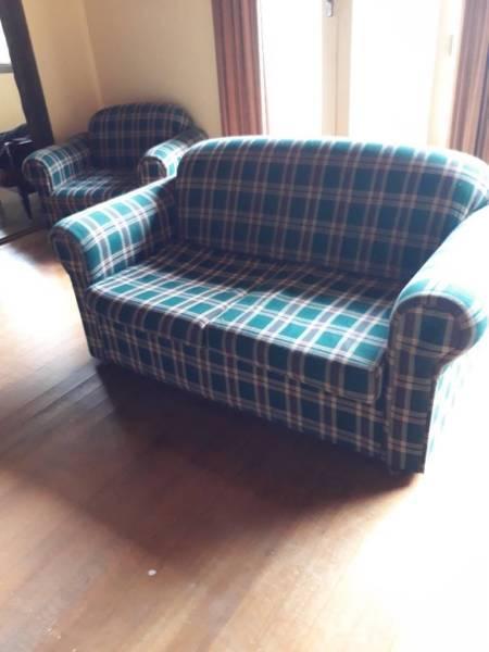 Lounge couch and single seaters