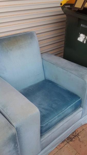 Free Lounge chairs