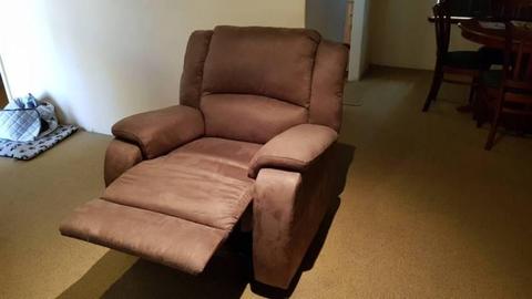 3 seat Lounge recliner with new recliner chair
