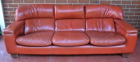 Vintage Retro Red Leather Sofa FREE DELIVERY
