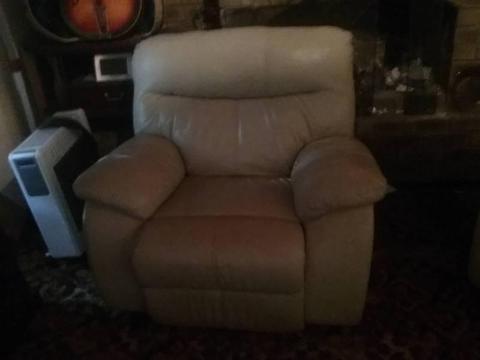 Lounge suite 3 seater and two recliners leather