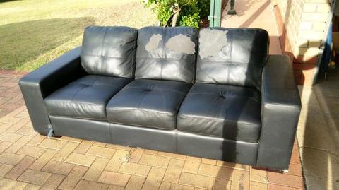 Couch leather look FREE