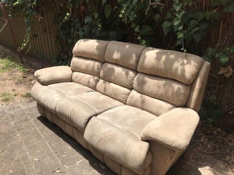 FREE RECLINER COUCH
