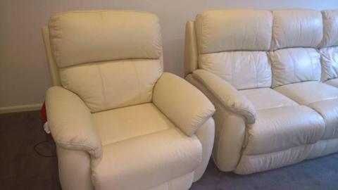 Nick Scali Electric Recliner Lounge Suite (3 1 1 seater)