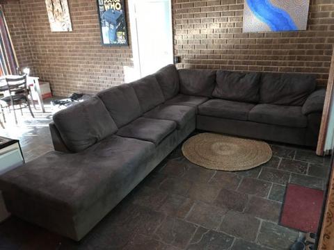 8 seater fabric couch with sofa bed