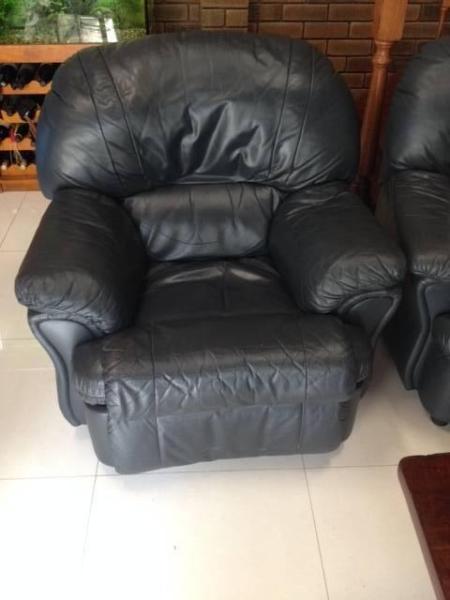 Leather 3 seater lounge and 2 single recliners(Blue/Black)